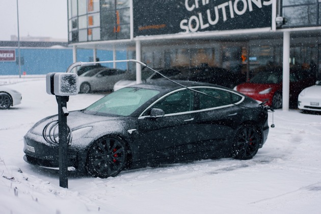 Aktuelle Pressemeldung: Robustes Kabelmanagement f&uuml;r den JUICE CHARGER me 3