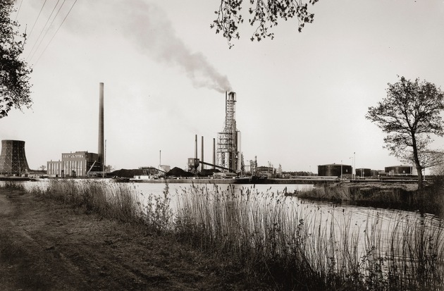 bp Pressemitteilung - 70 Jahre Raffinerie Lingen: bp plant integriertes Energiezentrum bis 2030