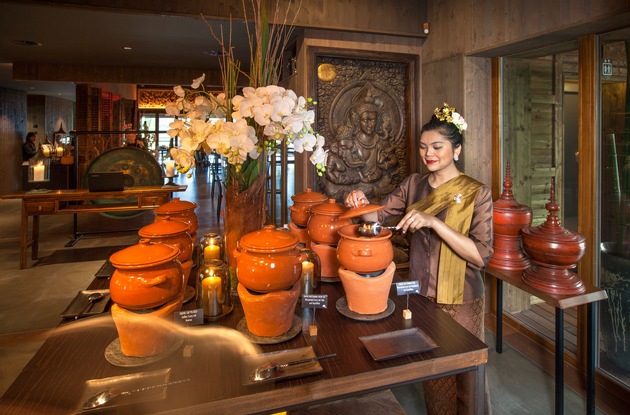 Himmapan Lodge kreiert thailändische Köstlichkeiten im aja City-Resort Zürich