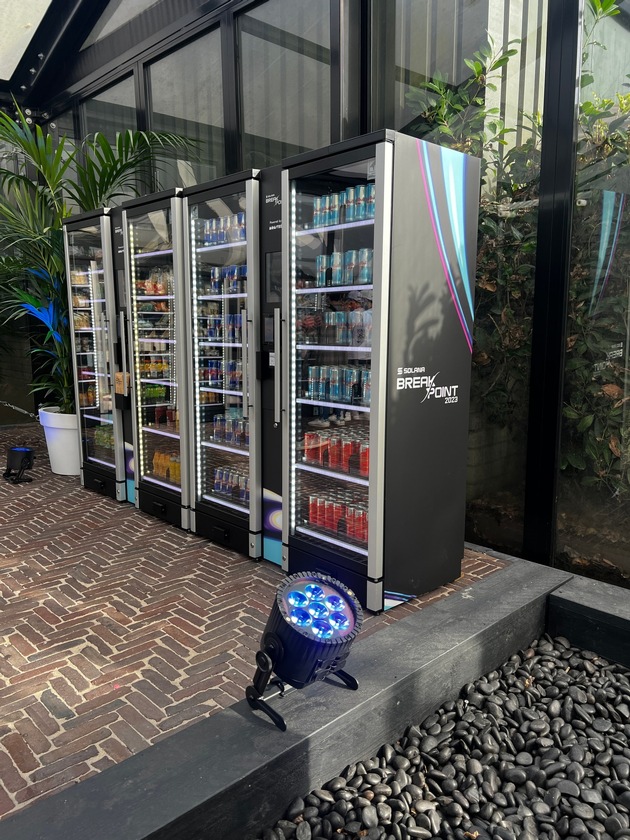Selecta presents first crypto-compatible Smart Fridges at Solana Breakpoint 2023