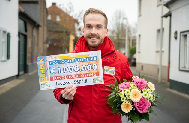 Deutsche Postcode Lotterie: Erste Postcode-Millionärin: Bonnerin gewinnt 1 Million Euro bei Soziallotterie