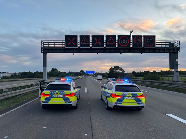 POL-OF: Autobahnpolizei sammelte Inhalt von Dachbox ein: Fahrspuren zeitweise gesperrt