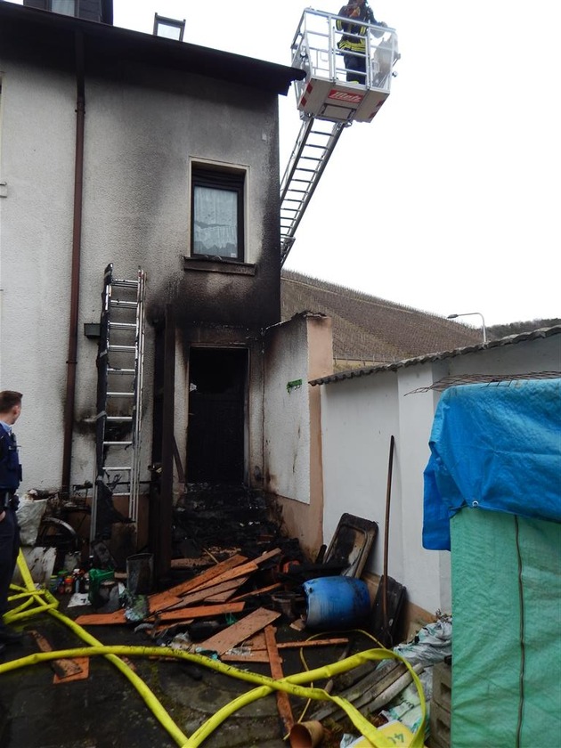 POL-PDMY: Bad Neuenahr -Wohnhausbrand-