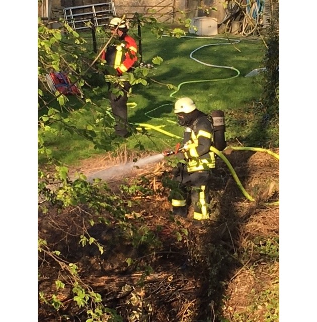 FW Mettmann: Turbulenter Frühlingssonntag bei Feuerwehr und Rettungsdienst in Mettmann