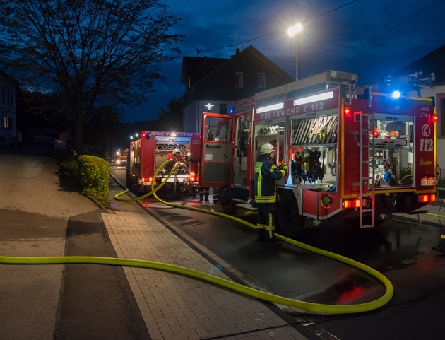 FW-OE: Wohnungsbrand in Lennestadt-Maumke - Verletzt wurde niemand