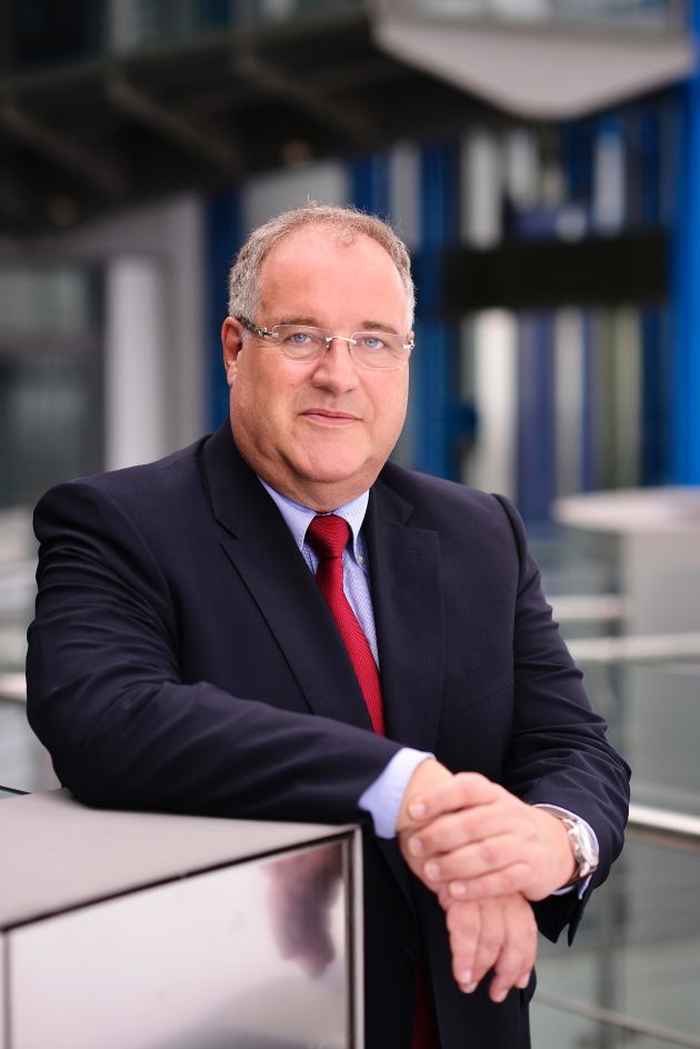 Dr. Gerold Linzbach ist neuer Vorstandsvorsitzender der Heidelberger Druckmaschinen AG (BILD)