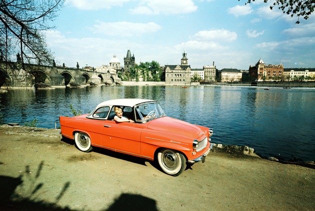 Das elegante Cabriolet SKODA FELICIA feierte vor 60 Jahren seine Weltpremiere (FOTO)