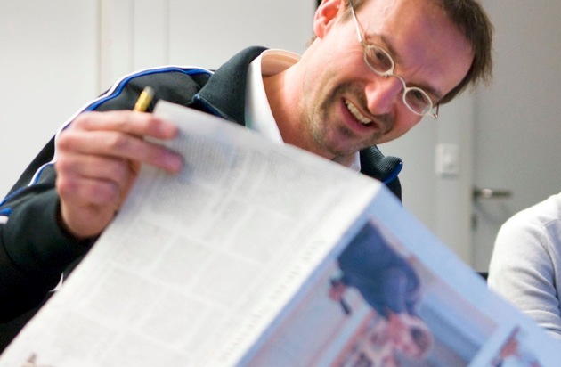 MEDIA WORKSHOP: "Wenn die Musen nicht küssen wollen..."  - Media Workshop veranstaltet Schreib- und Redigierwerkstatt mit Peter Linden (BILD)