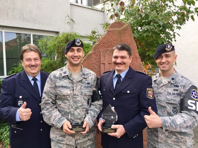 POL-PPWP: Polizeipräsidium Westpfalz und 569th U.S. Forces Police Squadron für erfolgreiche Zusammenarbeit ausgezeichnet