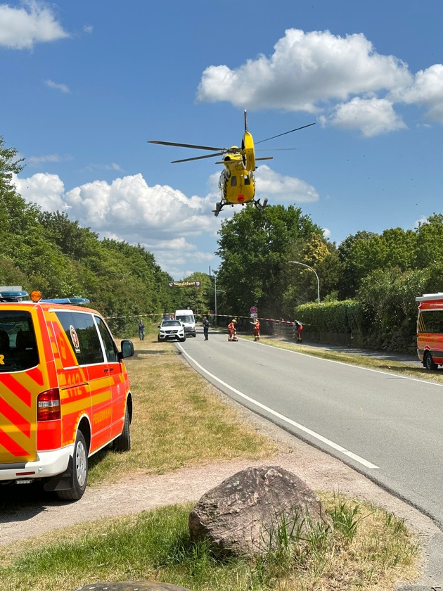 FW-SE: Schwerer Verkehrsunfall in Kaltenkirchen