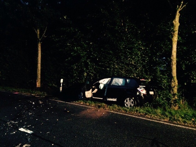 FW-KLE: Zwei Schwerverletzte nach Verkehrsunfall auf der Sommerlandstraße