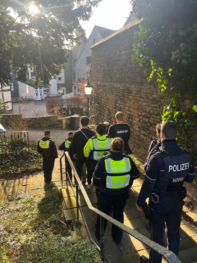 POL-EN: Wetter/Herdecke/EN-Kreis: Intensive Kontrollen zur Bekämpfung der Einbruchskriminalität_ Enge Zusammenarbeit mit mehreren Behörden.