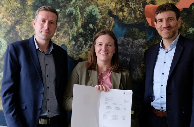 Freiwillige Selbstkontrolle der Filmwirtschaft GmbH: Jugendministerin Katharina Binz stärkt gemeinsam mit der FSK den Jugendmedienschutz und erkennt erstes KI-gestütztes Bewertungssystem für Streaminginhalte an