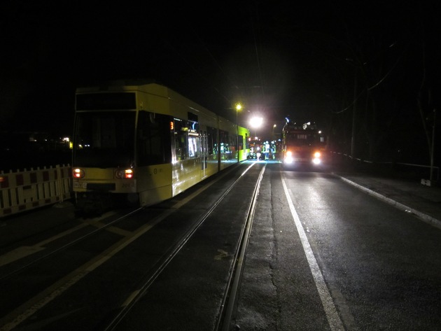 FW-MH: Straßenbahn entgleist