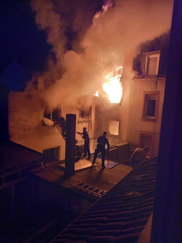 POL-PDPS: Wohnhausbrand in der Winzler Straße - Gemeinsame Pressemitteilung der Staatsanwaltschaft Zweibrücken und der Polizeidirektion Pirmasens