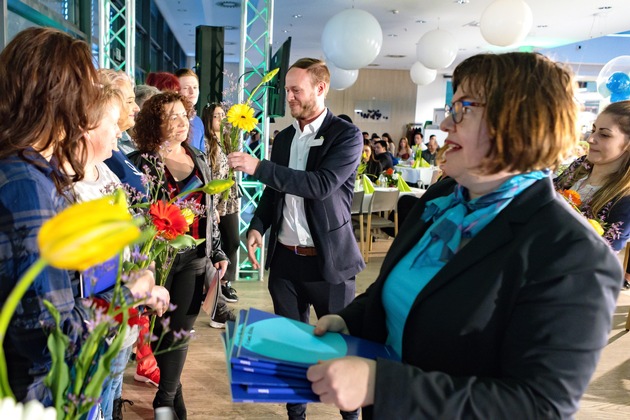 „Wir sind die Ersten“: 25 Berliner Helios-Auszubildende haben die neue Ausbildung zur Pflegefachkraft erfolgreich abgeschlossen