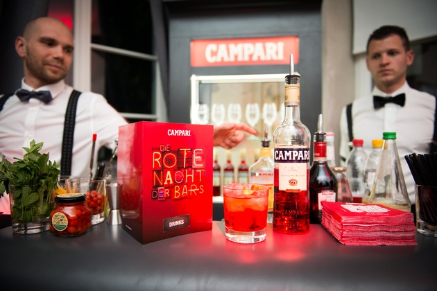 Erfolgreiche Eventreihe von Campari / Die &quot;Rote Nacht der Bars&quot; begeisterte die deutschen Metropolen (BILD)