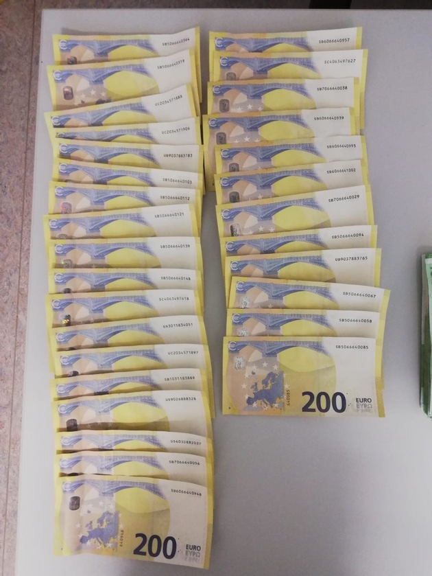 POL-OS: Ermittler finden 20.000 Euro in Erdloch - Polizei warnt vor neuer Betrugsmasche