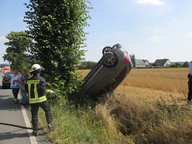 FW Menden: Verkehrsunfall Bräukerweg