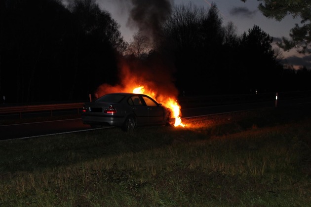 POL-PDKL: A62/Landstuhl, Pkw geht in Flammen auf