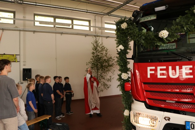 FW-OE: Festlicher Sonntag im Haus der Feuerwehr