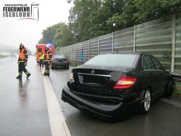 FW-MK: Straßen unter Wasser und ein Verkehrsunfall auf der Autobahn