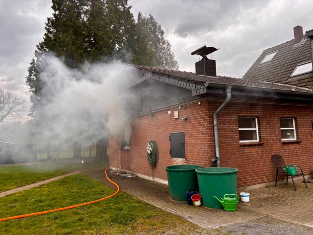 FW-Schermbeck: Zimmerbrand am Ostersonntag