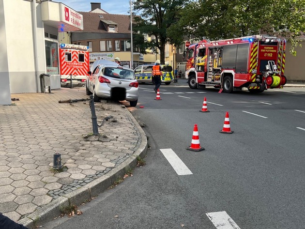 FW-PL: Zwei Verkehrsunfälle und eine Brandmeldeanlage am Samstsg