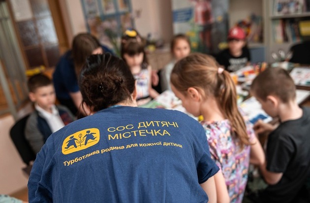 SOS-Kinderdörfer weltweit Hermann-Gmeiner-Fonds Deutschland e.V.: "Selbstwertgefühl im Keller": Kriegsverletzte Kinder in der Ukraine brauchen intensive Unterstützung / SOS-Kinderdörfer zum 3. Jahrestag des Krieges am 24.Februar