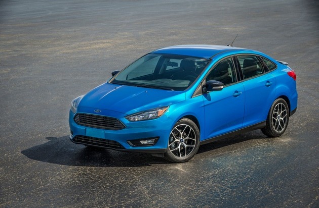 Ford-Werke GmbH: Premiere des neuen Ford Focus als 4-Türer und "Electric"-Version auf der New York Auto Show (FOTO)