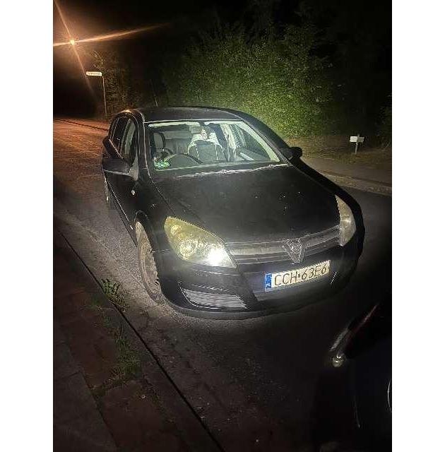 POL-STD: Aufmerksamer Zeuge beobachtet Kupferdieb in Harsefeld und informiert die Polizei - Täter kann flüchten - Auto und Diebesgut sichergestellt