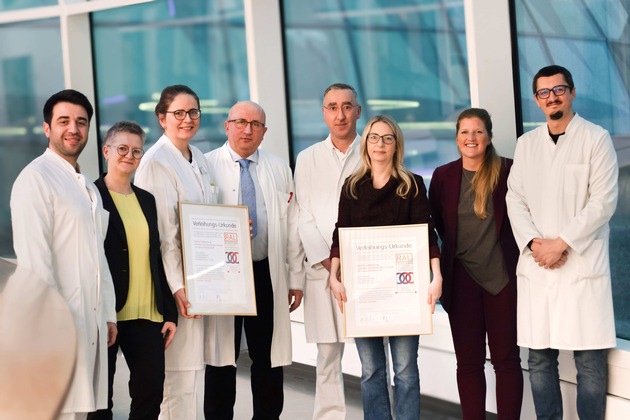 Qualität schafft Vertrauen - Gefäßchirurgie am RHÖN-KLINIKUM Campus Bad Neustadt erhält mehrere Auszeichnungen