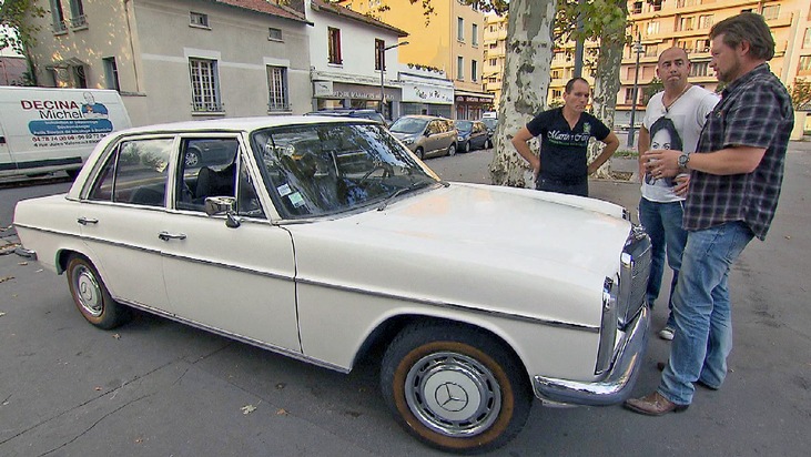 &quot;GRIP - Das Motormagazin&quot; / Auto-Klassiker in Neuauflage / Gebrauchtwagenschnäppchen in Frankreich / Test: Was können Reparatur-Sets? / Sonntag, 18. Januar 2015, um 18:00 Uhr bei RTL II