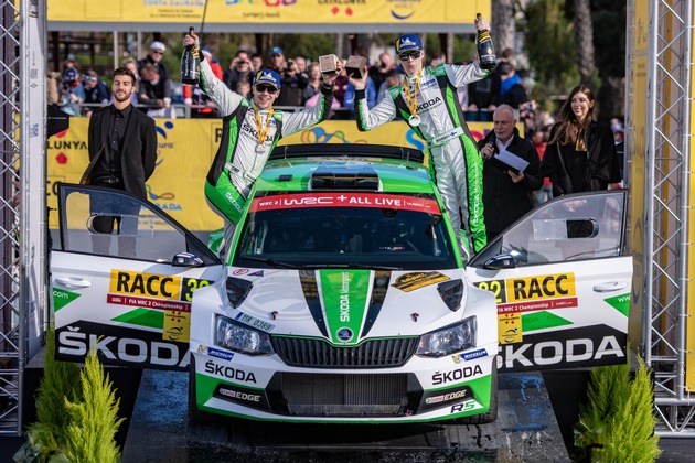 Rallye Spanien: SKODA Junior Kalle Rovanperä gewinnt WRC 2 vor neuem Champion Jan Kopecky