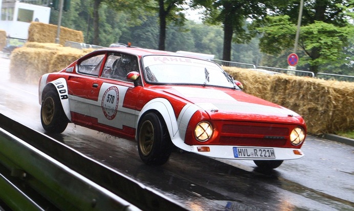 SKODA startet mit zwei Motorsportikonen beim Hamburger Stadtpark-Revival (FOTO)