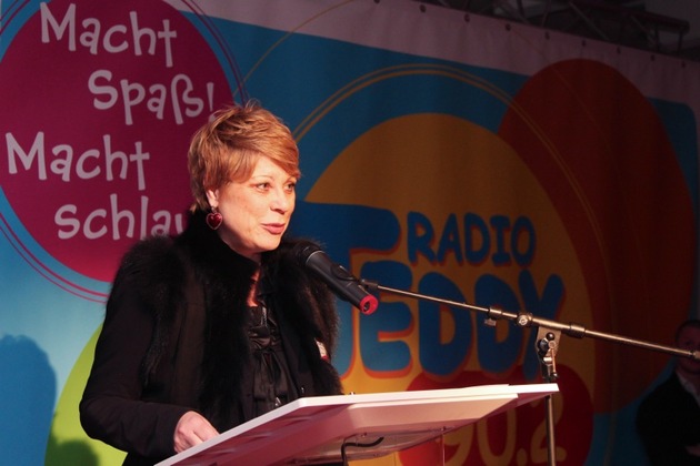 Neues Funkhaus von BB RADIO und Radio TEDDY eingeweiht / 150 Gäste aus Politik, Medien und Wirtschaft / Medienstandort Potsdam gestärkt (BILD)