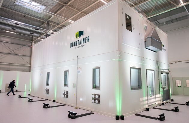 Cadolto Datacenter GmbH: Cadolto Datacenter entwickelt mit Siemens AG betriebsfertigen Modulbau für BioNTech und den weltweiten Roll-Out von Produktionsstätten für mNRNA-basierte-Impfstoffe. Einweihung des ersten Standorts Afrika