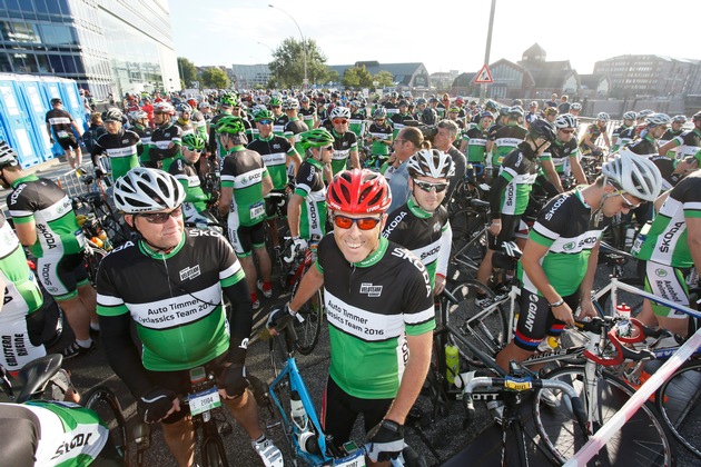 SKODA mobilisiert die EuroEyes Cyclassics als Hauptsponsor und Fahrzeugpartner (FOTO)