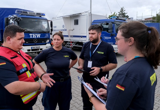 THW Bayern: Bayerische THW-Kräfte unterstützen bei der Waldbrandbekämpfung.