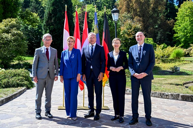 Regierungschefin Brigitte Haas am Treffen der deutschsprachigen Finanzministerinnen und Finanzminister in Luxemburg