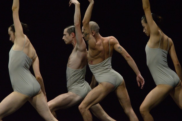 Steps, Festival de danse du Pour-cent culturel Migros, fête ses trente ans / De la danse pour tous: 1200 représentations en 30 ans