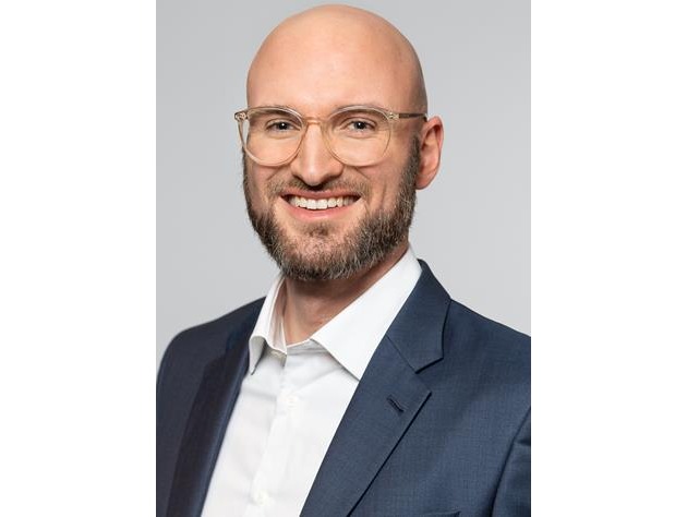 Automobilstudie zeigt: Geändertes Kundenverhalten zwingt Autohersteller zum Handeln