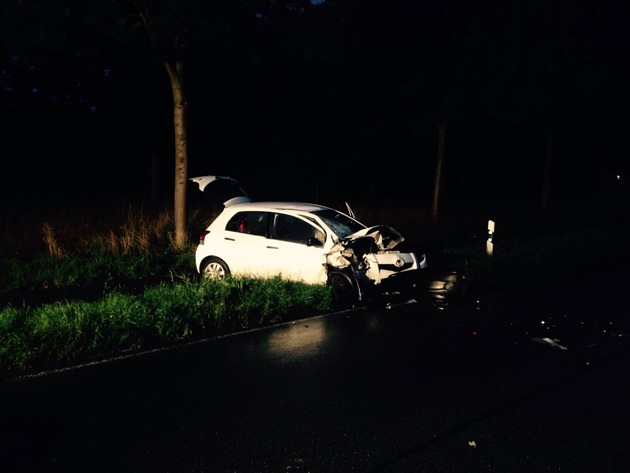 FW-KLE: Zwei Schwerverletzte nach Verkehrsunfall auf der Sommerlandstraße