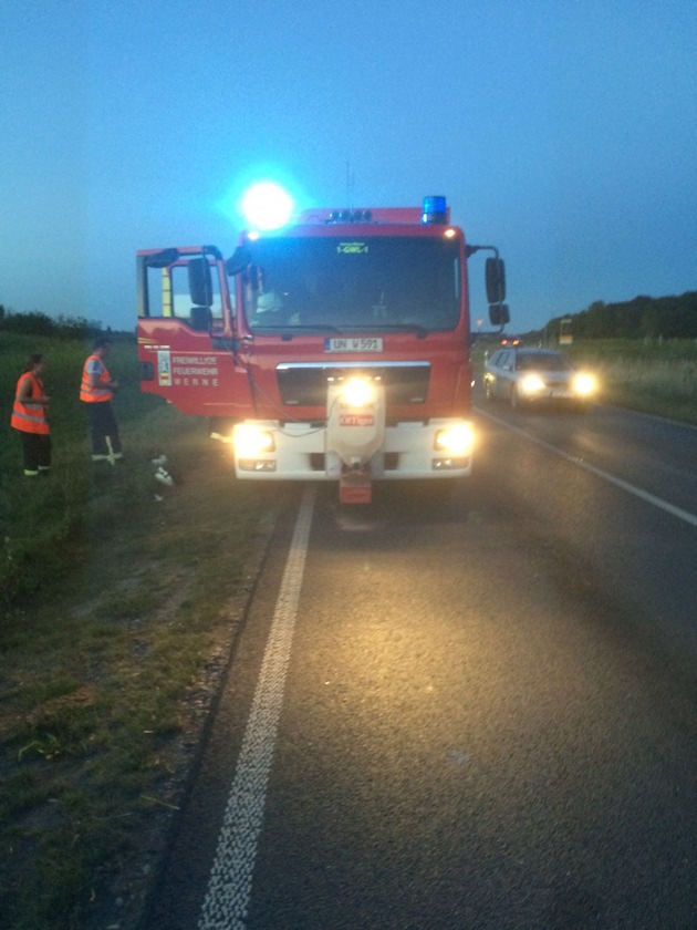 FW-WRN: Lange Ölspur beschäftigt Feuerwehr