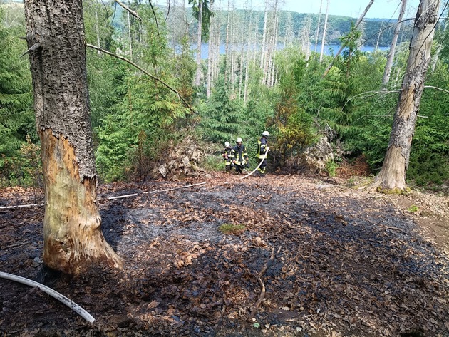 FW Heimbach: Waldbrand im Kermeter fordert Einsatzkräfte aus zwei Landkreisen