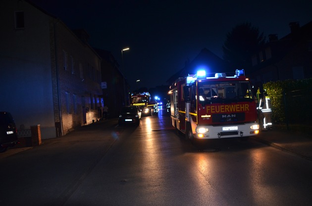 FW-Stolberg: Vermeintlicher Kaminbrand / Benzingeruch aus Kanal