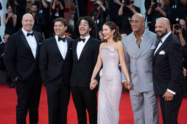 THE SMASHING MACHINE begeistert bei der Weltpremiere in Venedig / Ab 2. Oktober 2025 im Verleih von LEONINE Studios im Kino