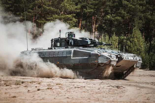 Neue Triebwerke für den Schützenpanzer Puma