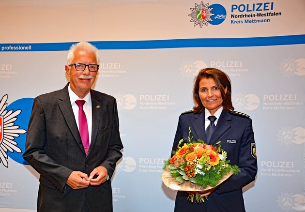 POL-ME: Die Kreispolizeibehörde Mettmann hat eine neue Abteilungsleiterin: Leitende Polizeidirektorin Ursula Holz offiziell vorgestellt - Kreis Mettmann - 2007097