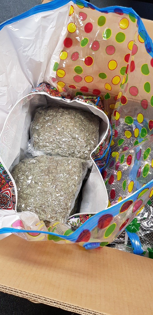 ZOLL-DD: Mutmaßlicher Drogenhändler mit 48 kg Marihuana festgenommen